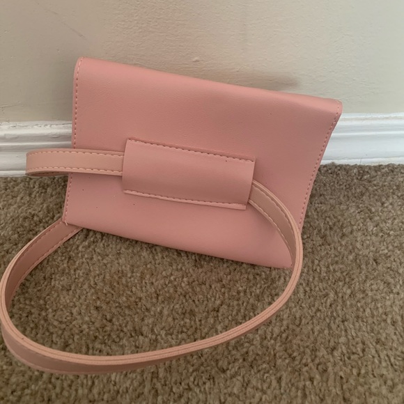 Belt Bag - Picture 3 of 4